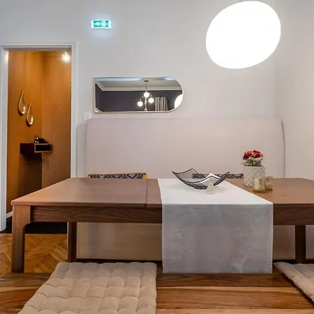 4 Travelers Apartment *