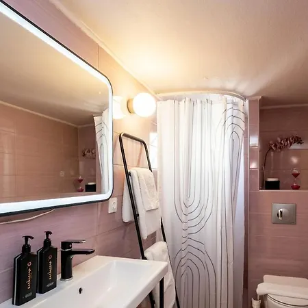 4 Travelers Apartment Thessaloniki