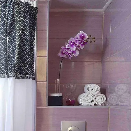 4 Travelers Apartment *